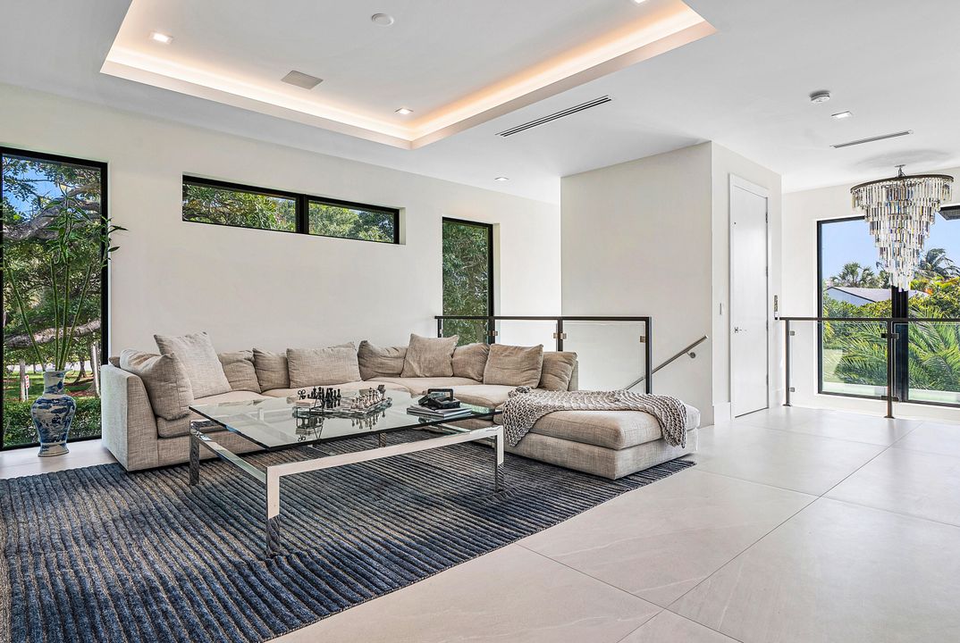 For Sale: $4,895,000 (4 beds, 4 baths, 4017 Square Feet)