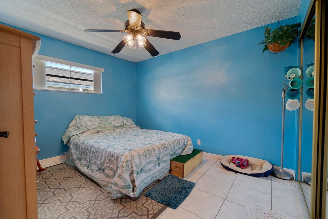 Active With Contract: $165,000 (2 beds, 1 baths, 746 Square Feet)