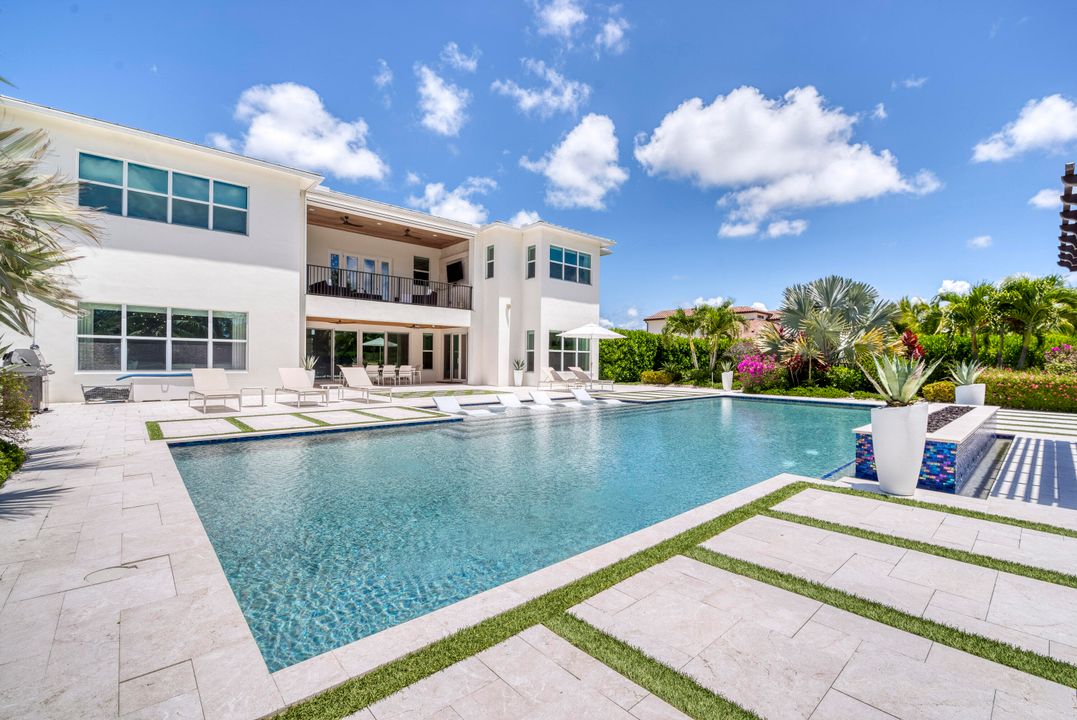 Active With Contract: $4,395,000 (6 beds, 6 baths, 5645 Square Feet)