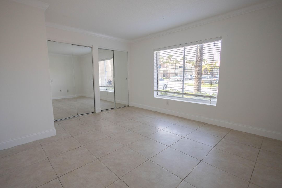 Active With Contract: $1,750 (1 beds, 1 baths, 791 Square Feet)