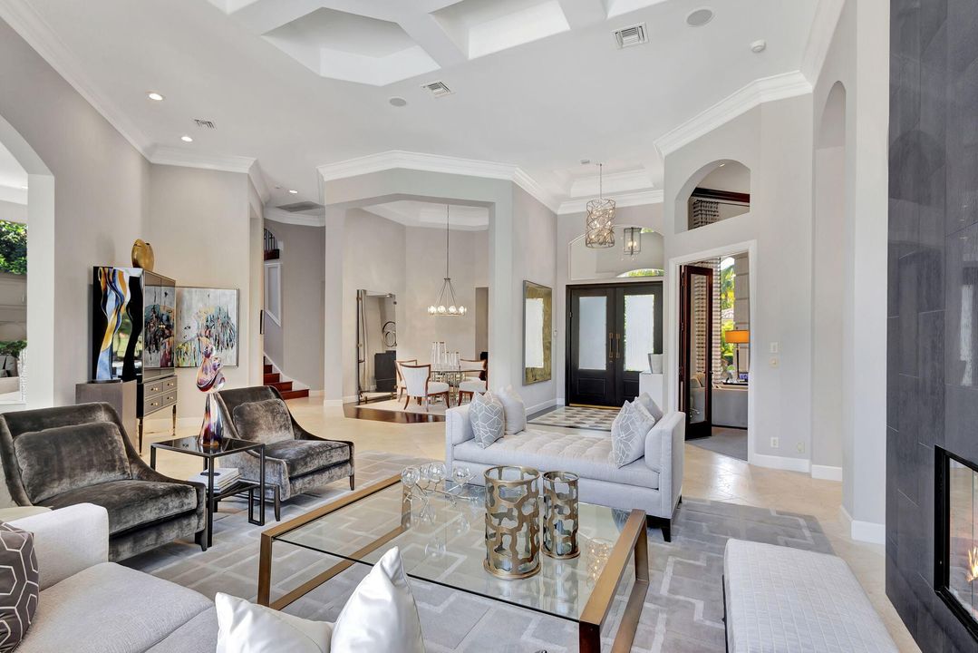 Active With Contract: $4,750,000 (4 beds, 4 baths, 4630 Square Feet)