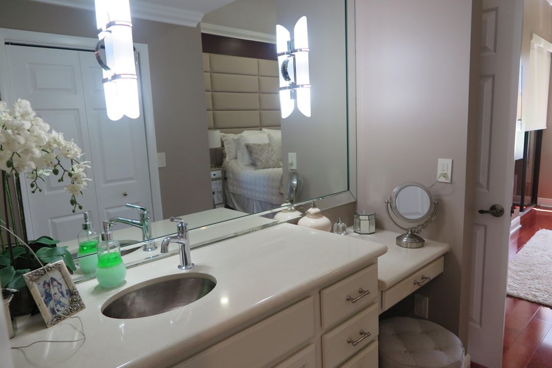 Active With Contract: $5,500 (2 beds, 2 baths, 1447 Square Feet)