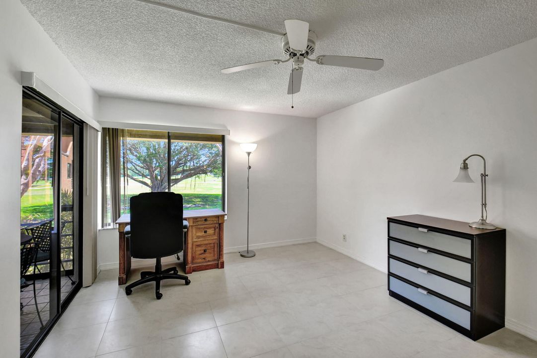 For Sale: $264,000 (2 beds, 2 baths, 1196 Square Feet)