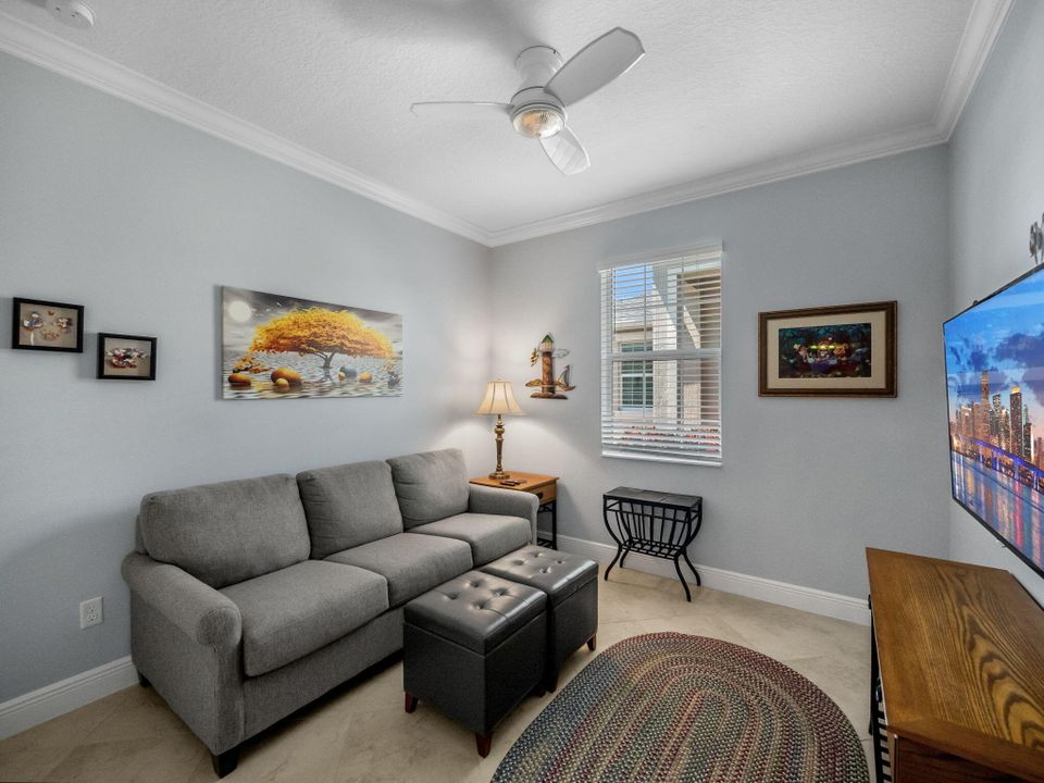 For Sale: $369,500 (2 beds, 2 baths, 1565 Square Feet)