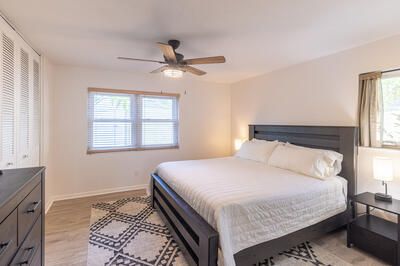 For Sale: $575,000 (3 beds, 2 baths, 1562 Square Feet)
