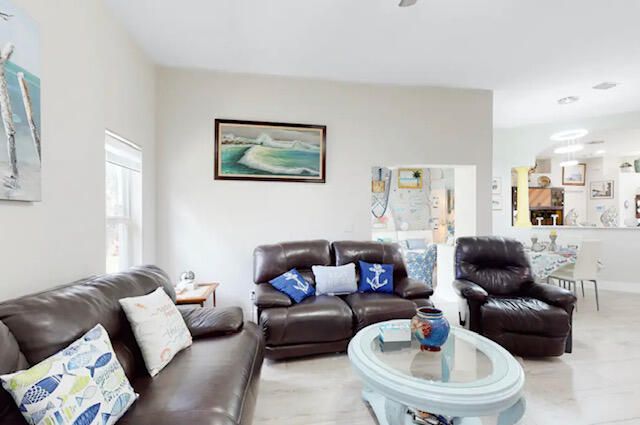 For Sale: $495,000 (3 beds, 2 baths, 2139 Square Feet)