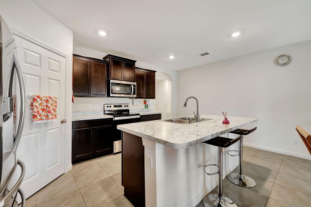 Active With Contract: $450,000 (4 beds, 2 baths, 1828 Square Feet)