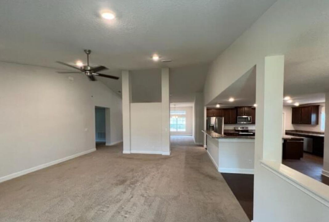 For Rent: $3,100 (4 beds, 3 baths, 3000 Square Feet)