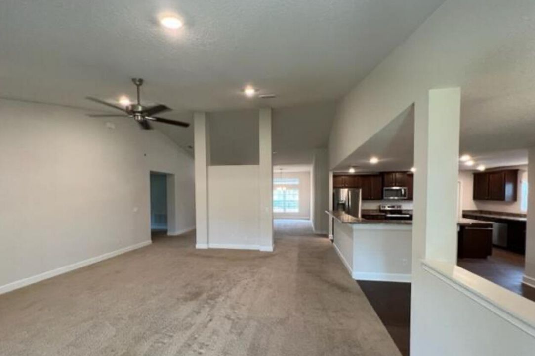 For Rent: $3,100 (4 beds, 3 baths, 3000 Square Feet)