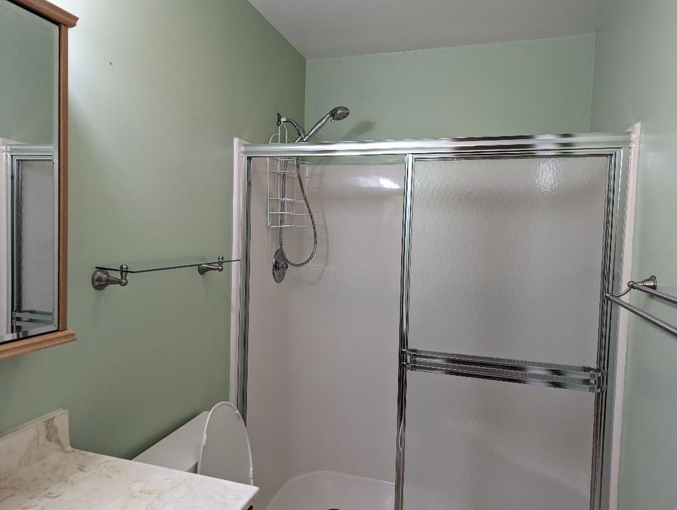 For Sale: $195,500 (2 beds, 2 baths, 1170 Square Feet)