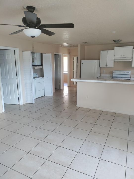 For Rent: $2,500 (3 beds, 2 baths, 1044 Square Feet)