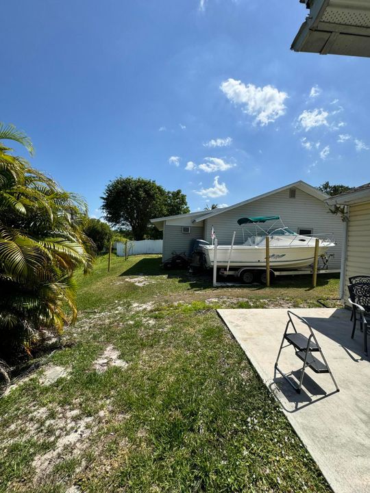 For Sale: $399,900 (3 beds, 2 baths, 1380 Square Feet)