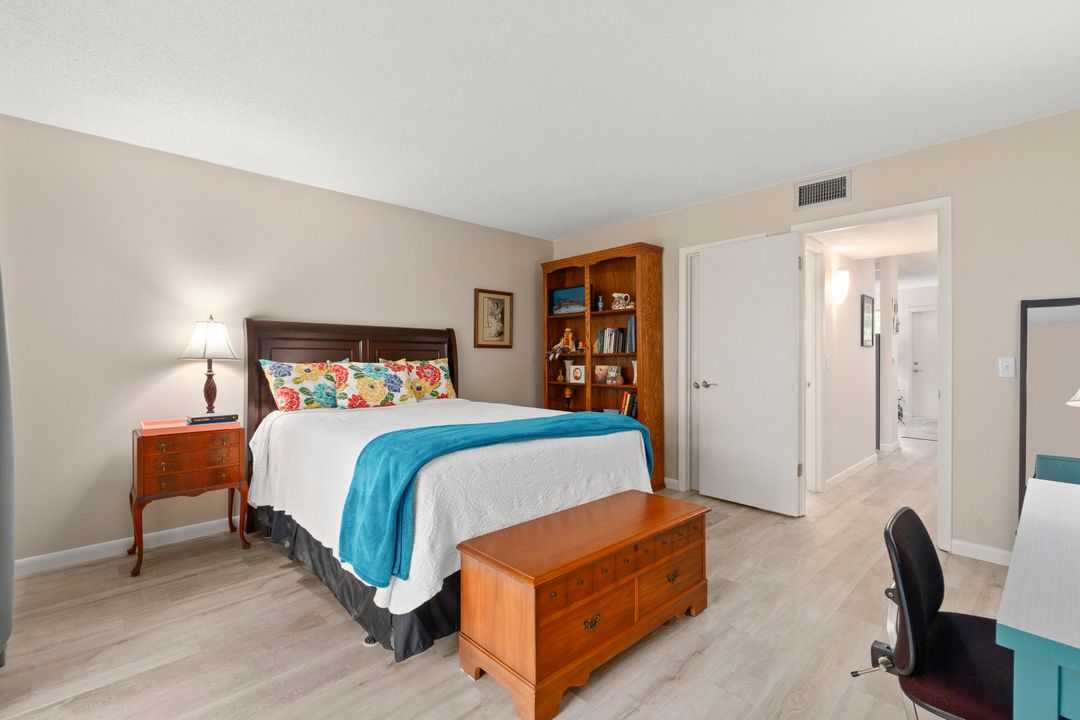 Active With Contract: $135,000 (1 beds, 1 baths, 679 Square Feet)