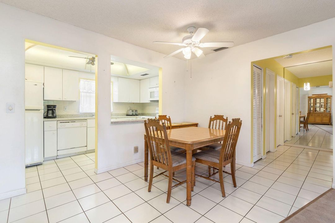 For Sale: $150,000 (2 beds, 2 baths, 1150 Square Feet)