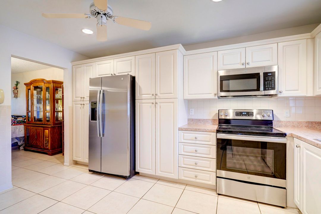 For Sale: $245,000 (2 beds, 2 baths, 1740 Square Feet)