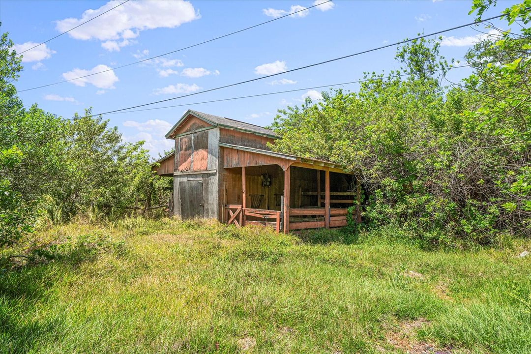 For Sale: $650,000 (3 beds, 2 baths, 1281 Square Feet)