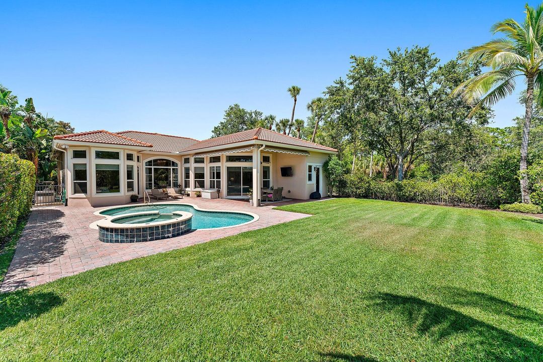 Active With Contract: $1,875,000 (4 beds, 4 baths, 3189 Square Feet)