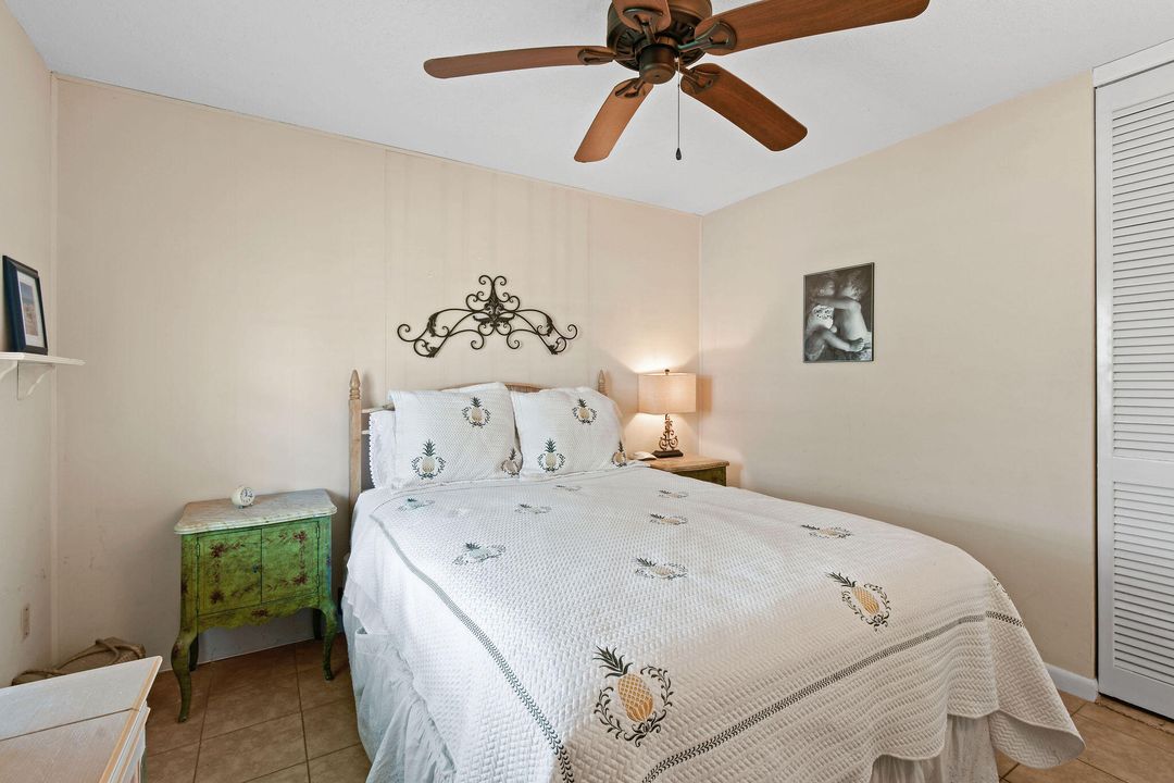 For Sale: $226,500 (2 beds, 2 baths, 1200 Square Feet)