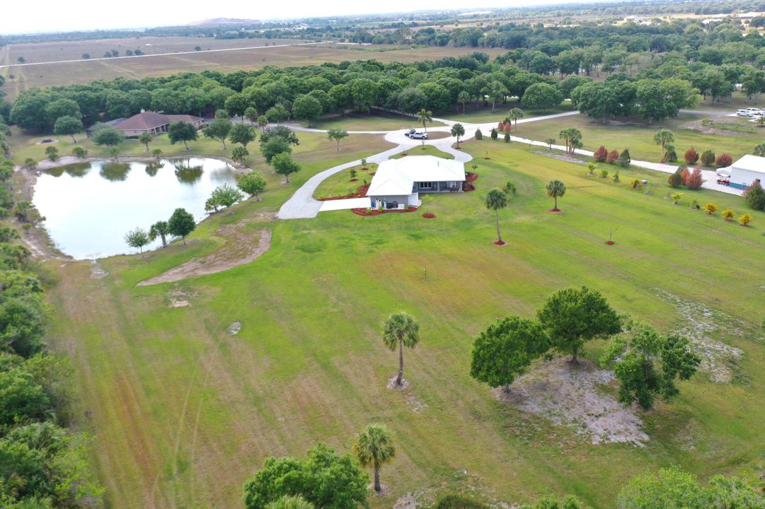 Active With Contract: $965,000 (4 beds, 3 baths, 2706 Square Feet)