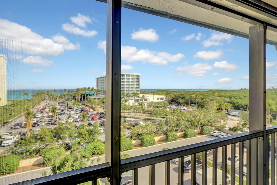 For Sale: $780,000 (3 beds, 2 baths, 1650 Square Feet)