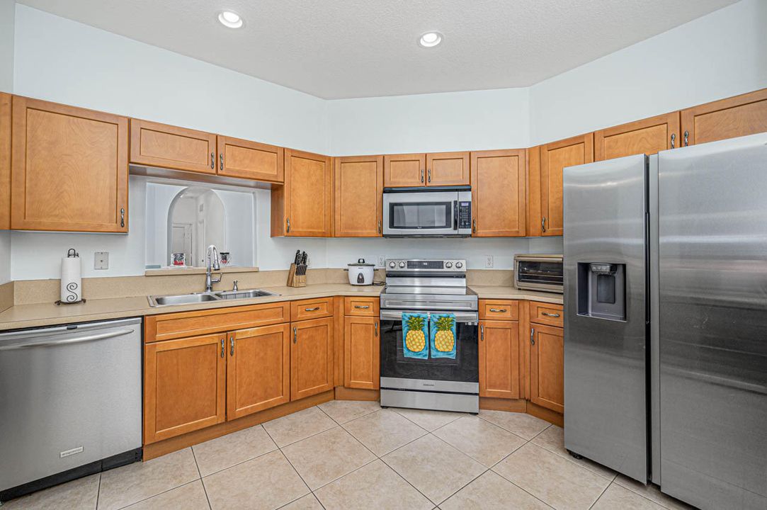 For Sale: $339,000 (2 beds, 2 baths, 1506 Square Feet)