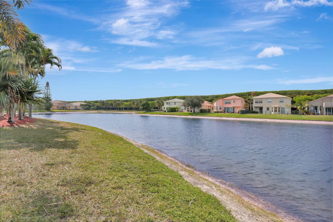 Active With Contract: $999,999 (5 beds, 2 baths, 3662 Square Feet)