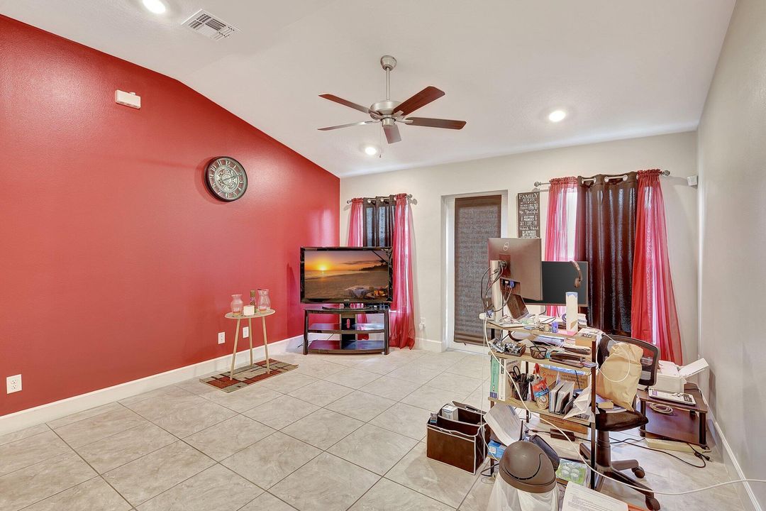 For Sale: $375,000 (3 beds, 2 baths, 1457 Square Feet)