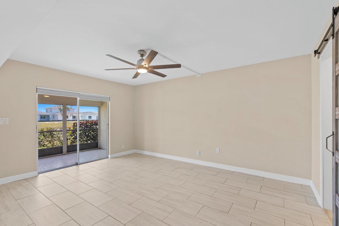 Active With Contract: $2,200 (2 beds, 2 baths, 1196 Square Feet)