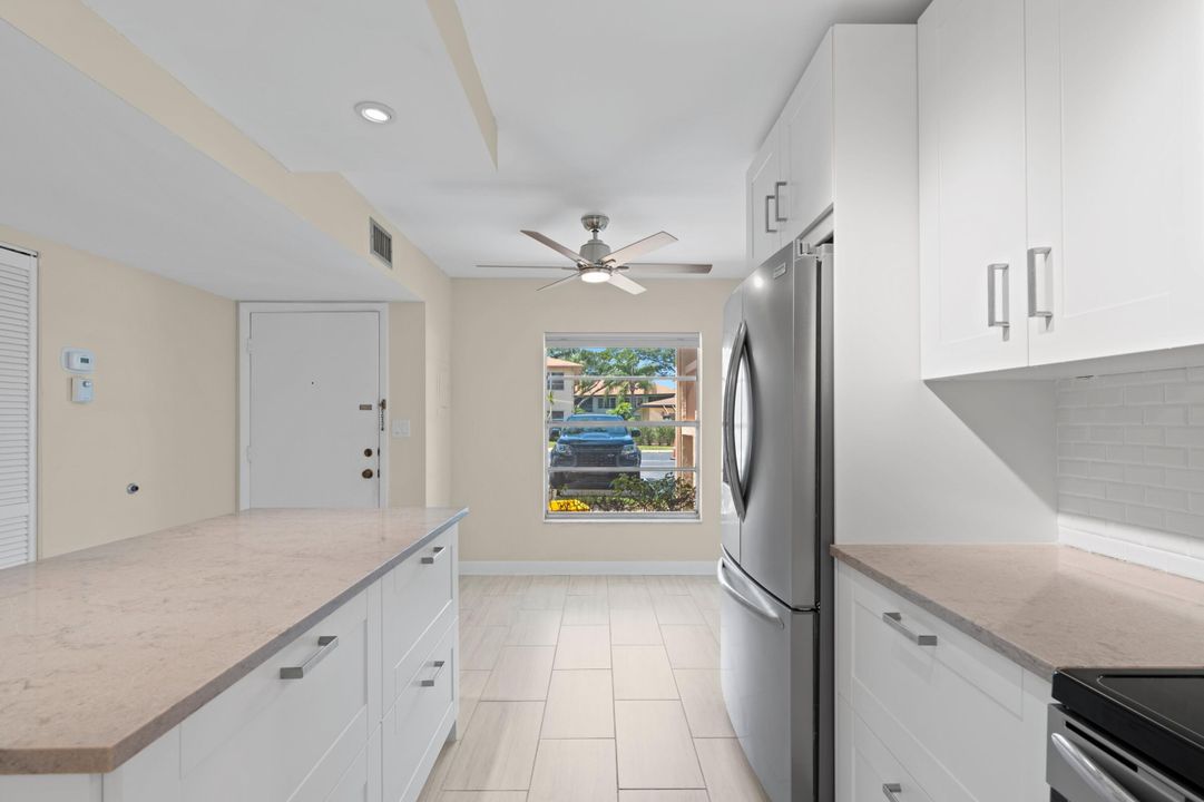 Active With Contract: $2,200 (2 beds, 2 baths, 1196 Square Feet)