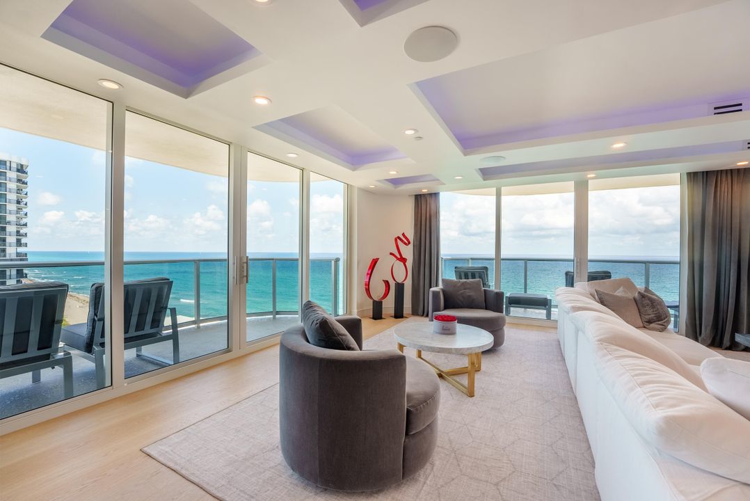 Active With Contract: $3,300,000 (3 beds, 3 baths, 2523 Square Feet)