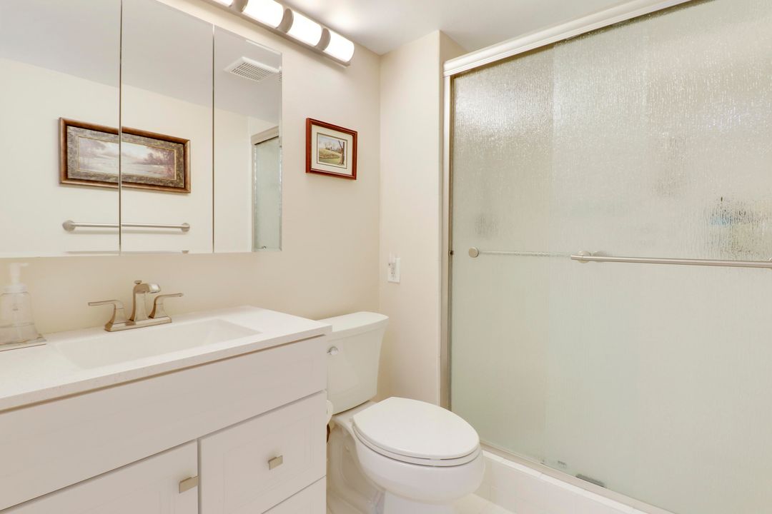 For Sale: $275,000 (2 beds, 2 baths, 1280 Square Feet)