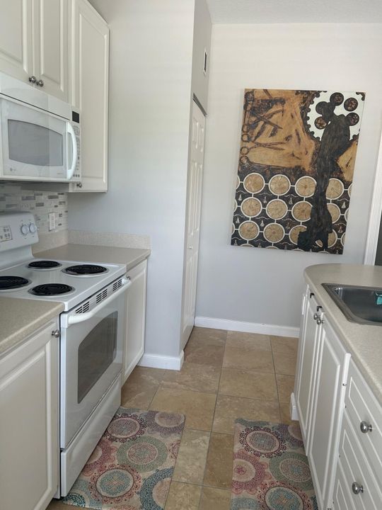 For Rent: $2,500 (1 beds, 1 baths, 600 Square Feet)