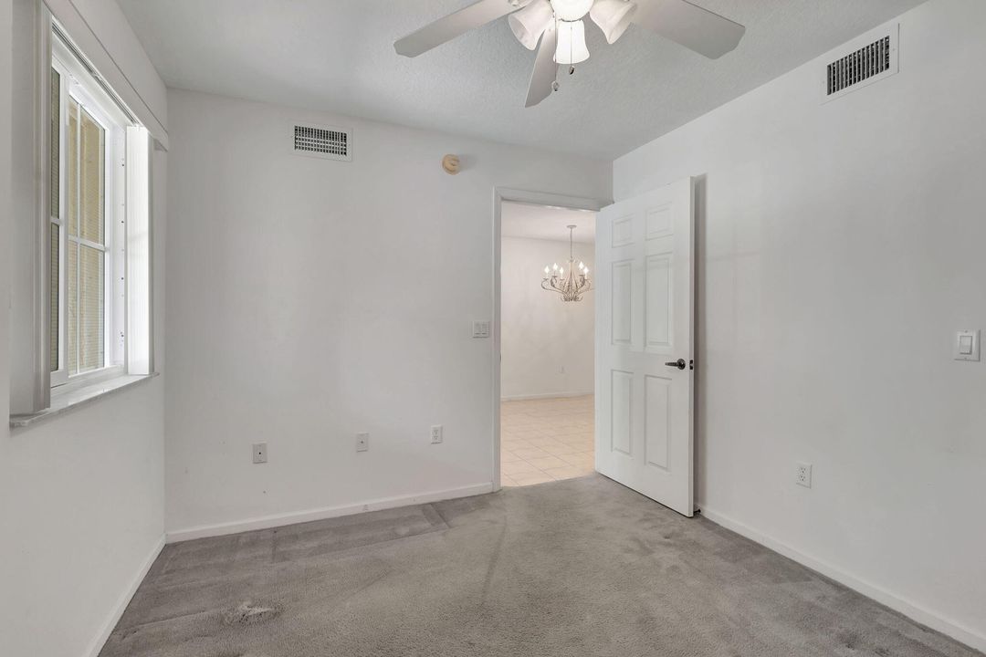 Active With Contract: $200,000 (2 beds, 2 baths, 883 Square Feet)