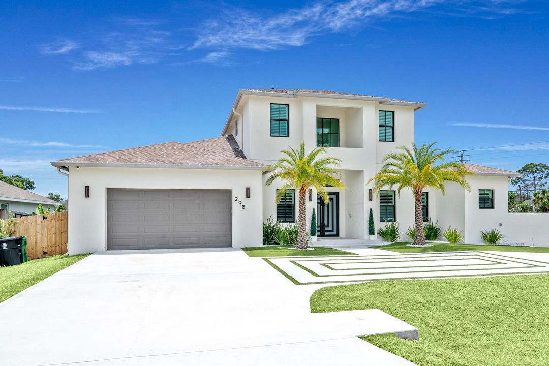 Active With Contract: $875,000 (4 beds, 4 baths, 3190 Square Feet)