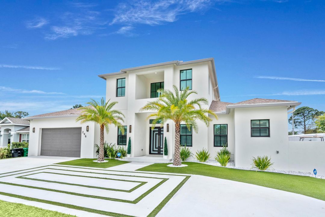 Active With Contract: $875,000 (4 beds, 4 baths, 3190 Square Feet)