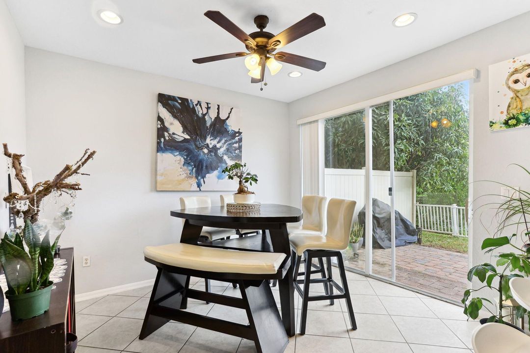 Active With Contract: $385,000 (3 beds, 2 baths, 1523 Square Feet)