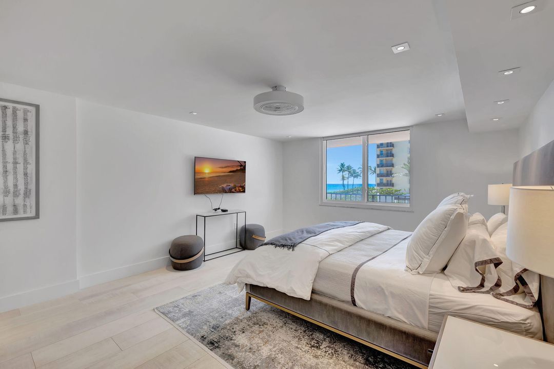 For Sale: $1,150,000 (2 beds, 2 baths, 1448 Square Feet)