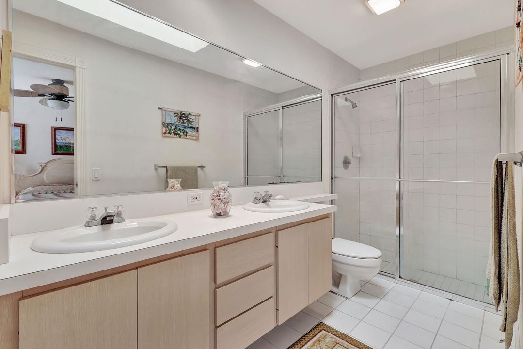 For Sale: $336,000 (2 beds, 2 baths, 1200 Square Feet)