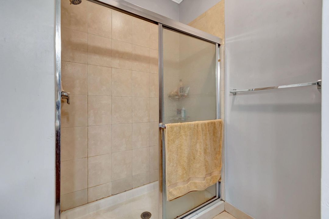待售: $404,000 (4 贝兹, 2 浴室, 1506 平方英尺)