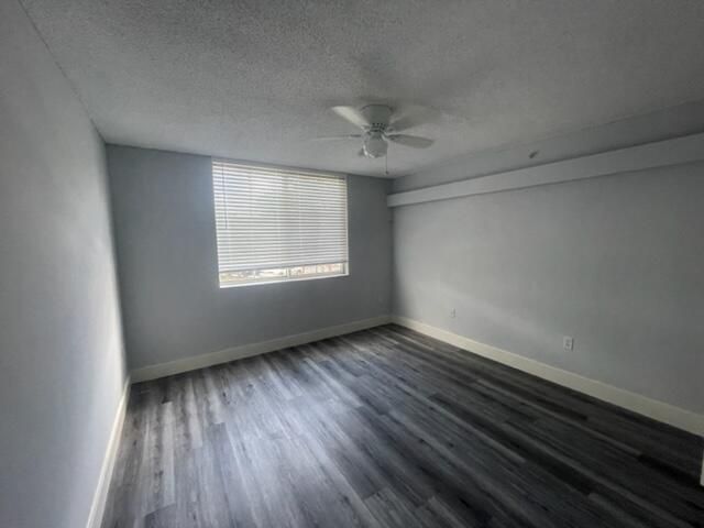 For Rent: $2,250 (2 beds, 2 baths, 1076 Square Feet)