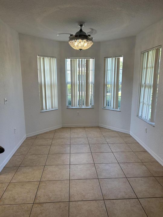 For Rent: $2,000 (2 beds, 2 baths, 1253 Square Feet)