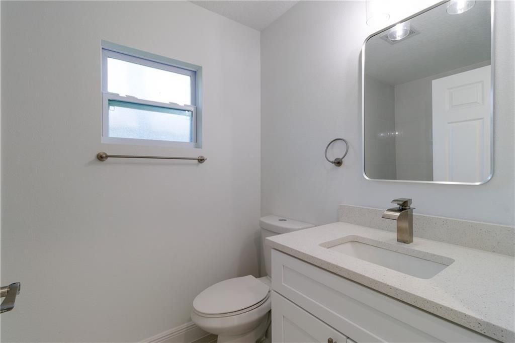For Sale: $324,900 (3 beds, 2 baths, 1240 Square Feet)