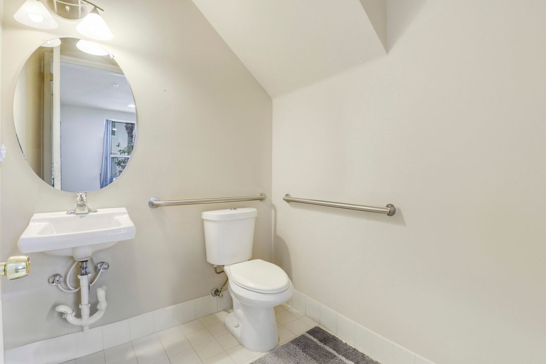 For Sale: $465,000 (3 beds, 2 baths, 1904 Square Feet)