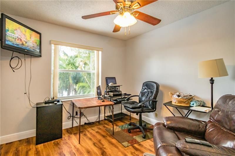For Sale: $549,000 (4 beds, 2 baths, 1812 Square Feet)