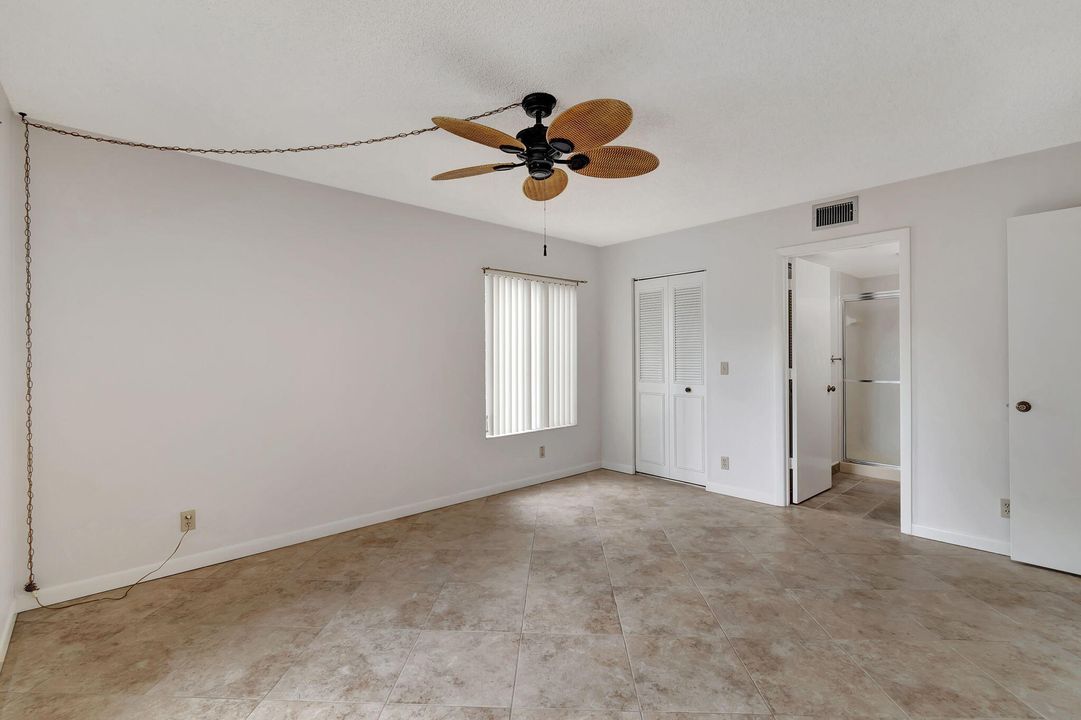 Active With Contract: $219,900 (2 beds, 2 baths, 1106 Square Feet)