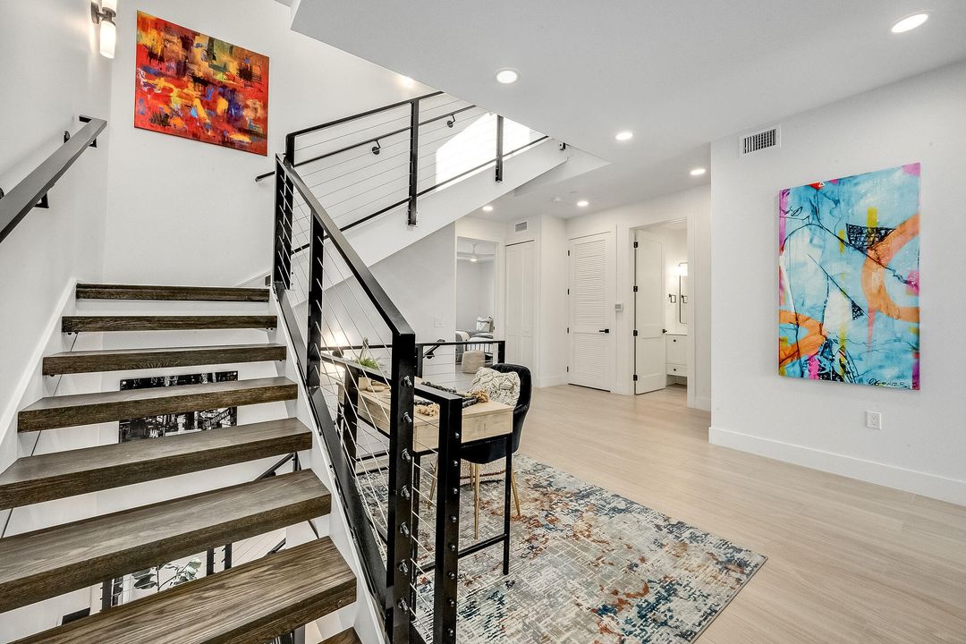 For Sale: $1,050,000 (3 beds, 2 baths, 1901 Square Feet)