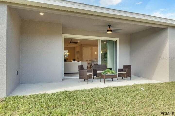 For Sale: $387,400 (4 beds, 2 baths, 1903 Square Feet)
