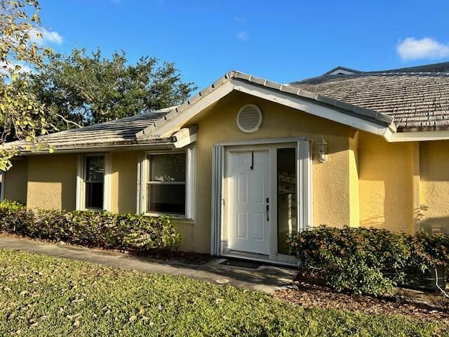 Recently Rented: $2,900 (3 beds, 2 baths, 1347 Square Feet)