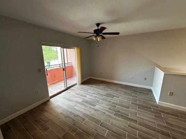 Active With Contract: $1,750 (1 beds, 1 baths, 875 Square Feet)