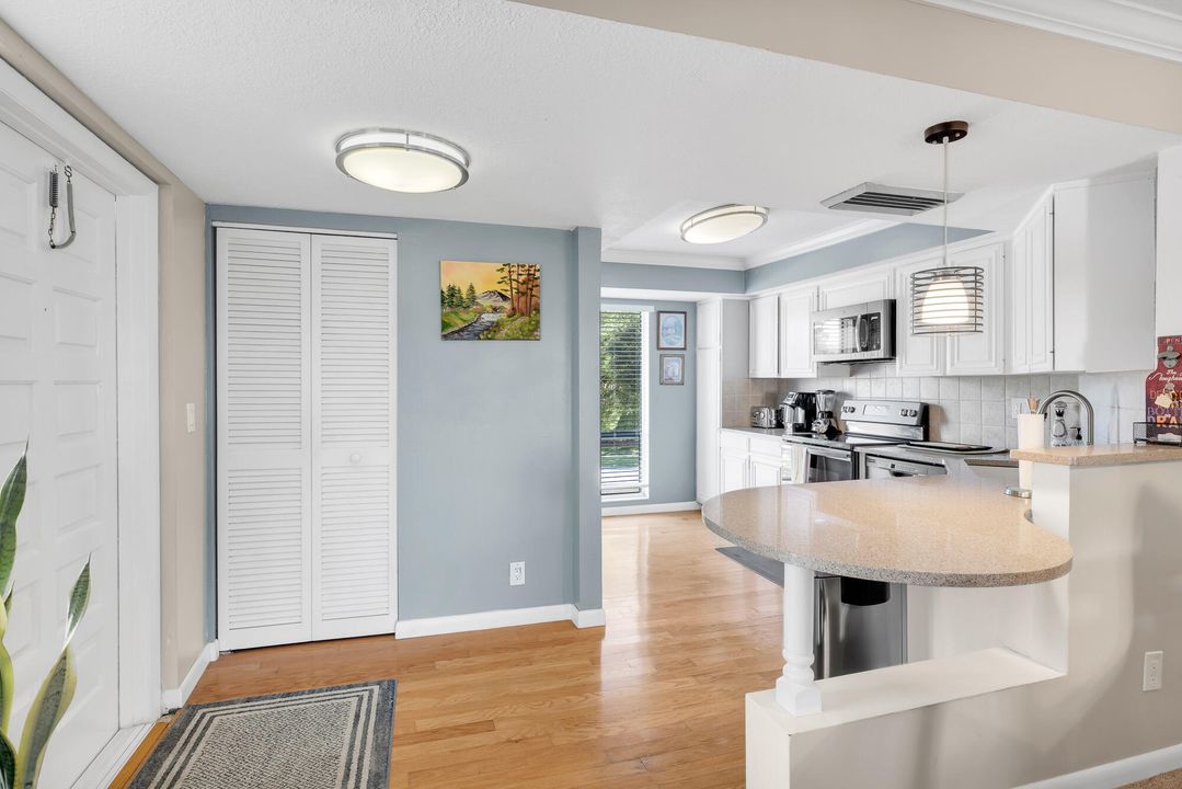 Recently Rented: $2,900 (3 beds, 2 baths, 1546 Square Feet)